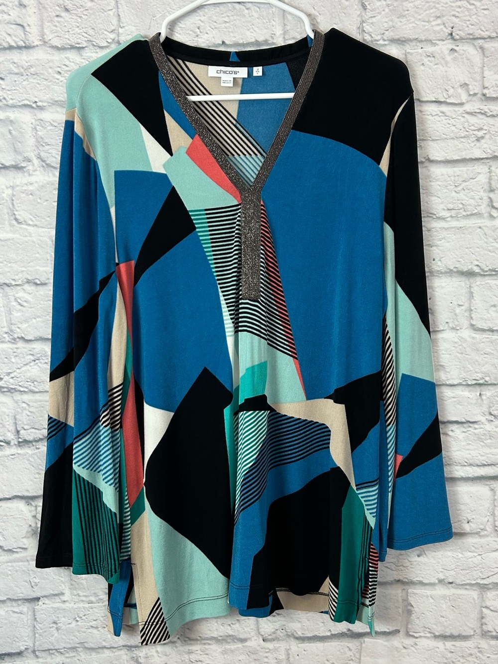 Chico’s Size 2/Large Geometric Print Tunic Top Rhinestone V Neck Long Sleeve